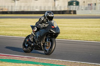 Evening Adv_Mid Group Black Bikes